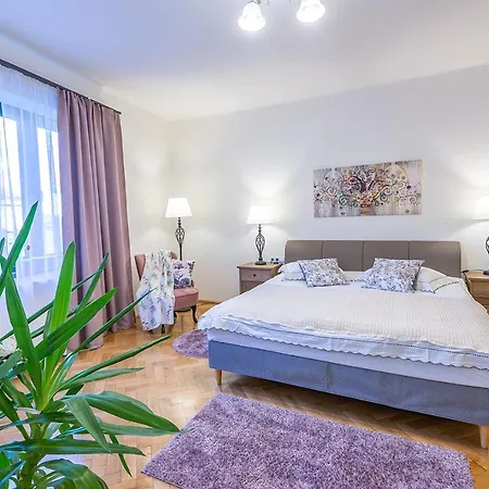 Guest house George Enescu